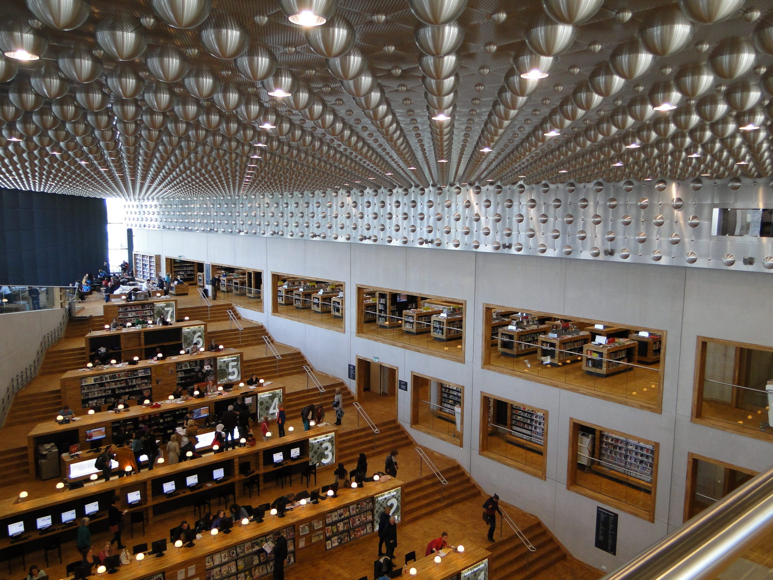 Bibliotheek in MFA Eemhuis Amersfoort